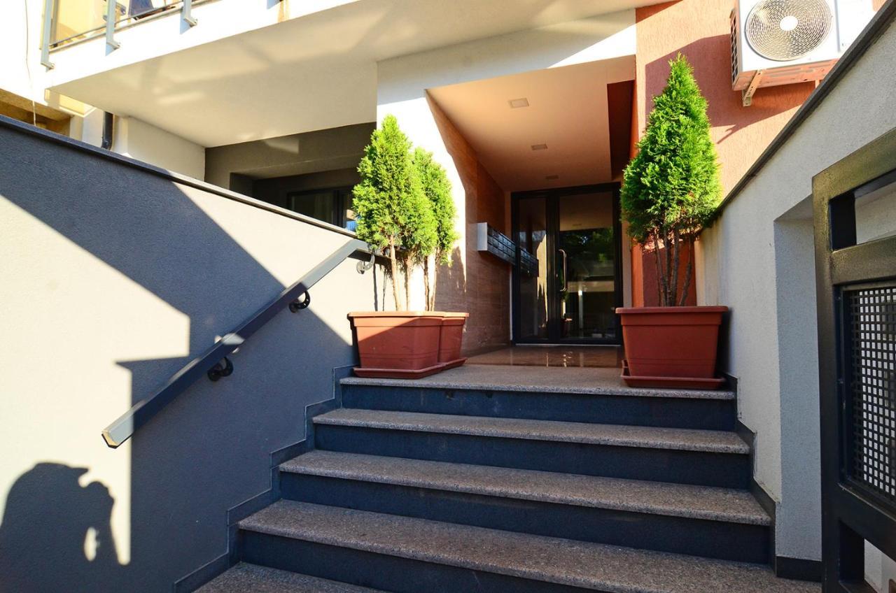 Luxury Apartment By The Park / Arch Of Triumph Bucharest Exterior photo